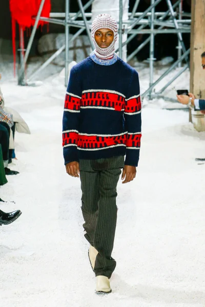 Look 34